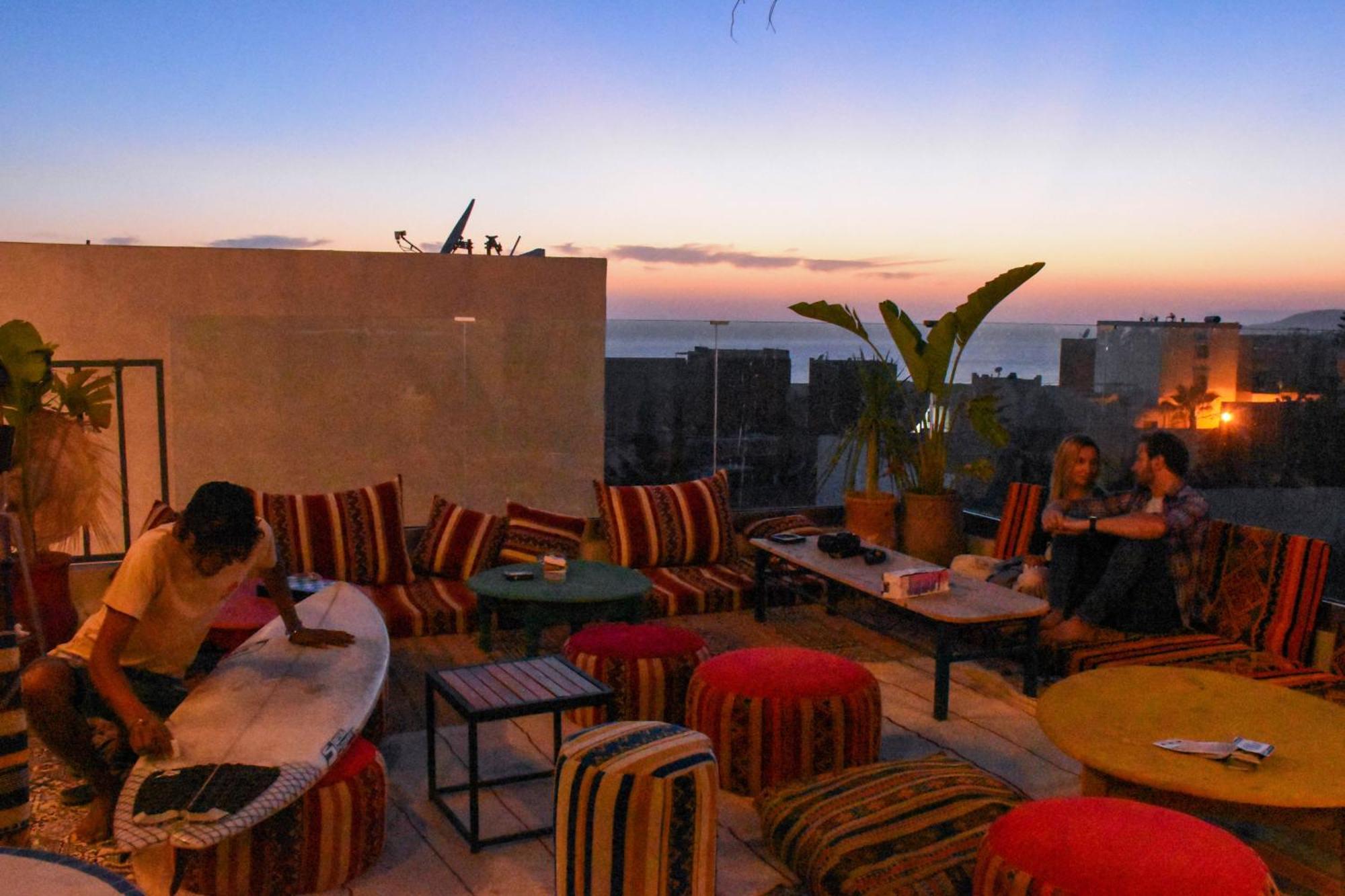 A Pousada Playa Del Sol Surf House Tamraght Exterior foto